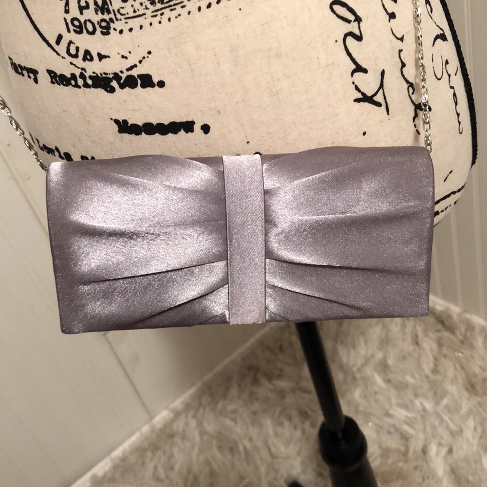 RSVP Night Out Over the Shoulder Wallet